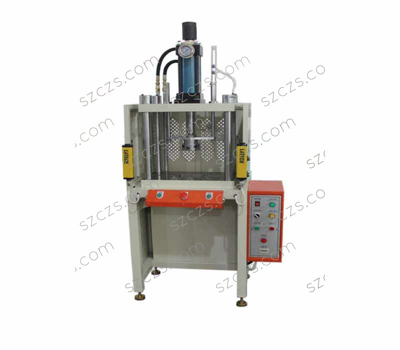 小型精密沖壓機